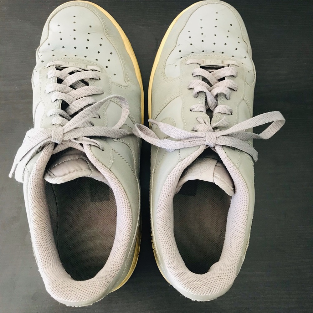 Nike Air Force One Gray Low Tops (82)